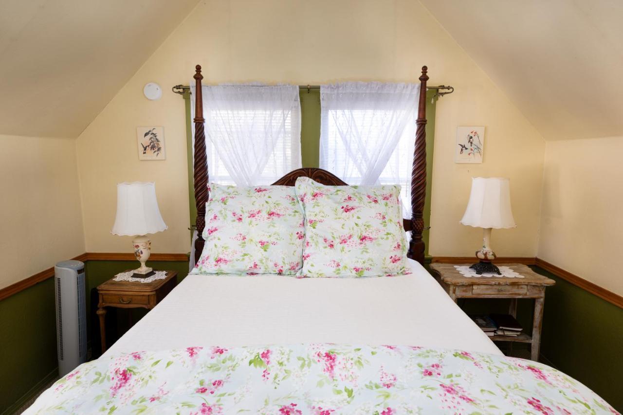 Gold Mountain Manor Bed & Breakfast Big Bear Lake Exterior photo