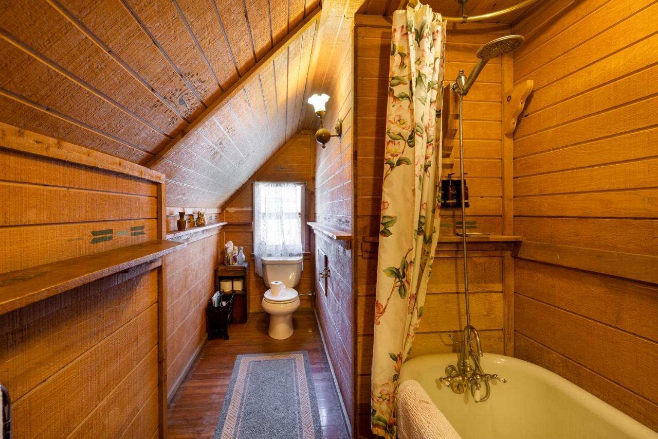 Gold Mountain Manor Bed & Breakfast Big Bear Lake Exterior photo
