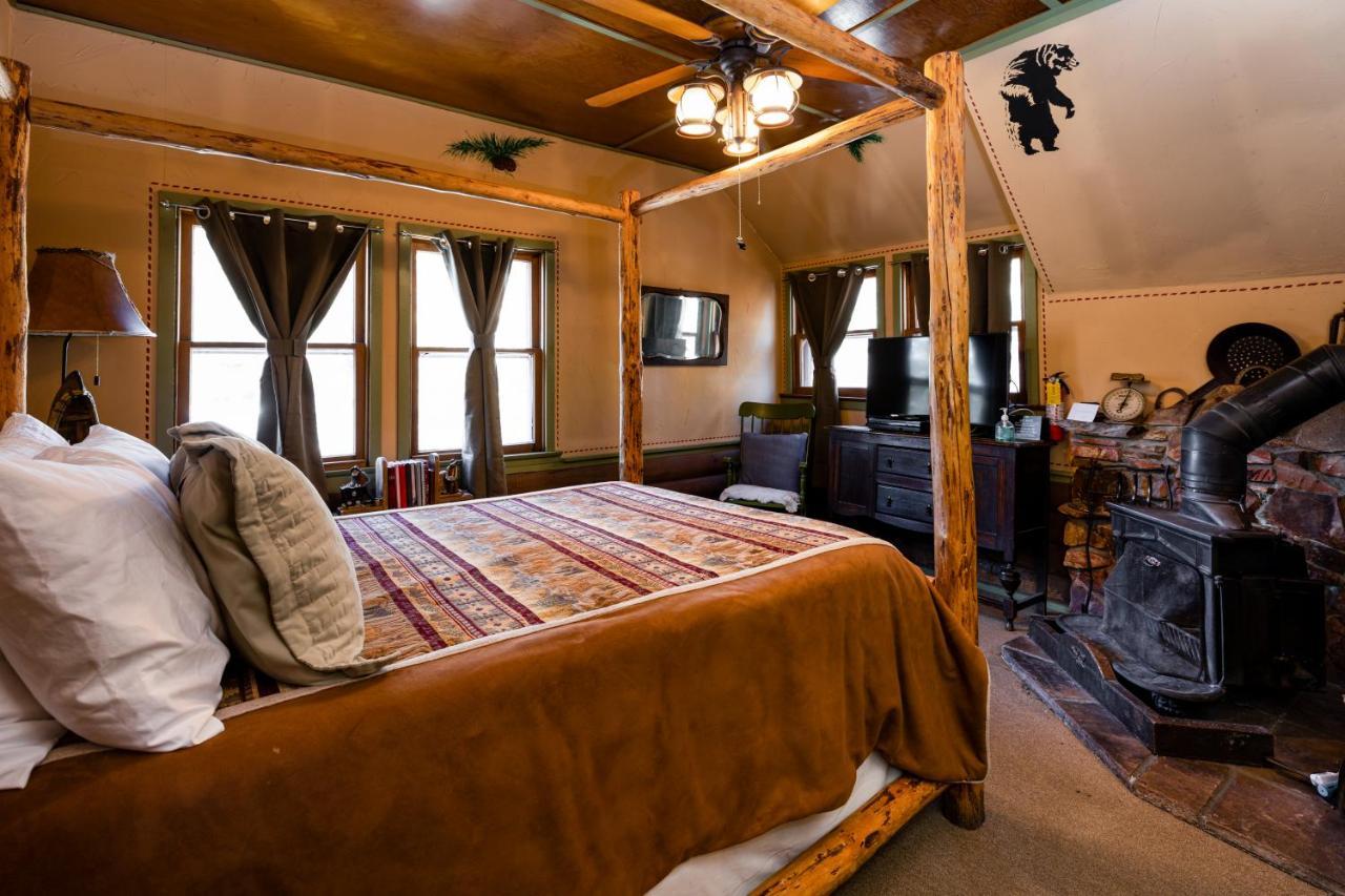 Gold Mountain Manor Bed & Breakfast Big Bear Lake Exterior photo